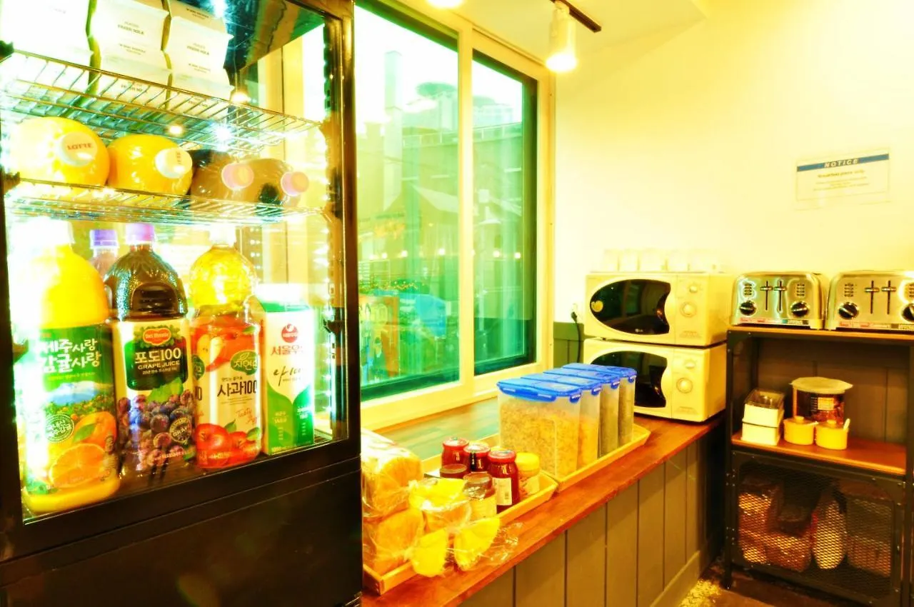 OYO Rooftop Hostel Seoel