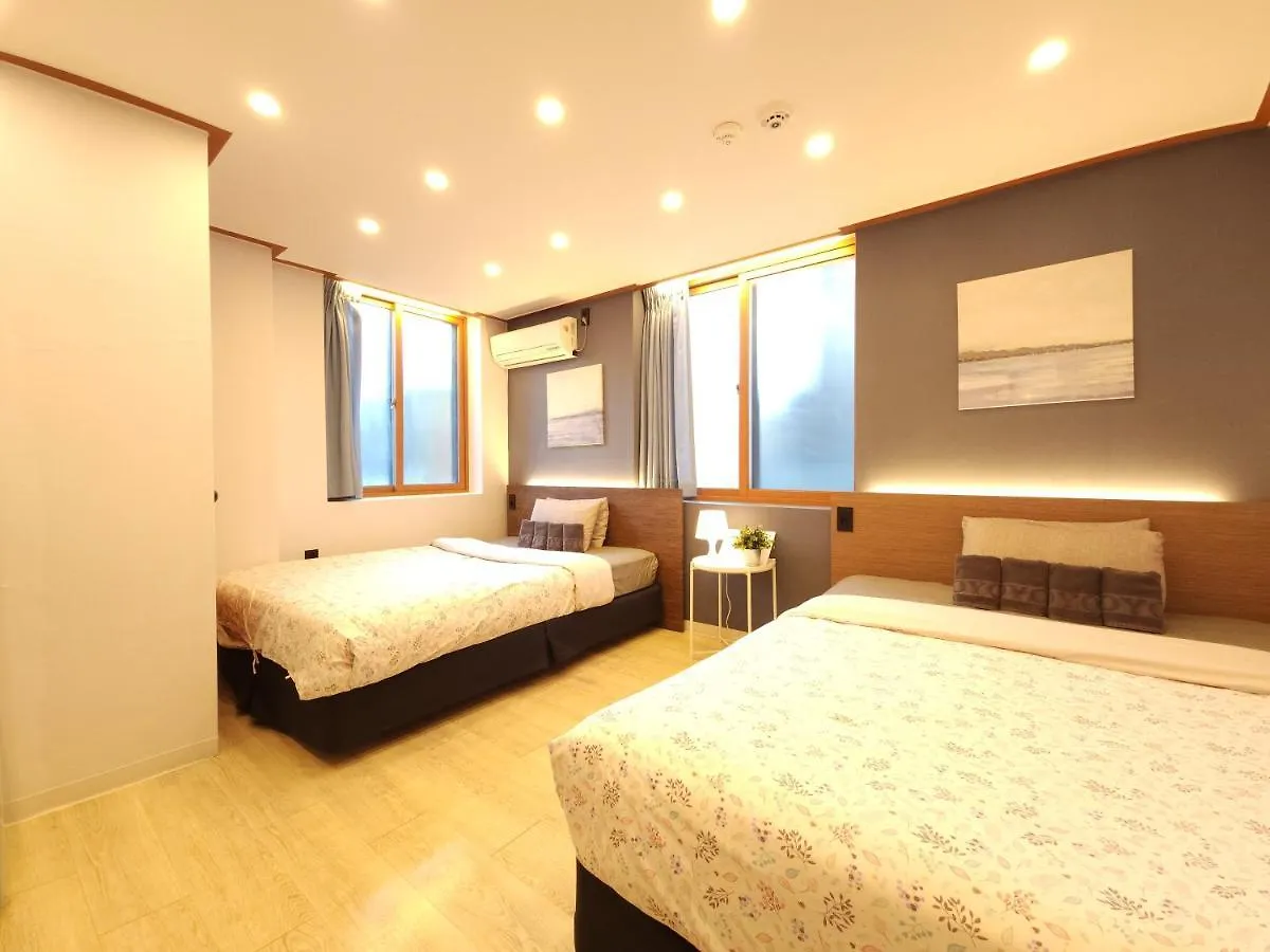 OYO Rooftop Hostel Seoel