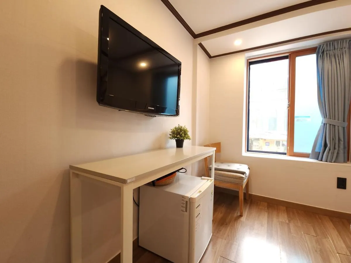 OYO Rooftop Hostel Seoel 3*,