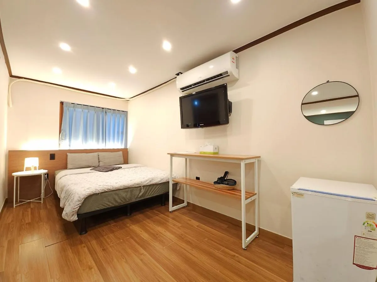 Ξενοδοχείο Oyo Rooftop Hostel Σεούλ