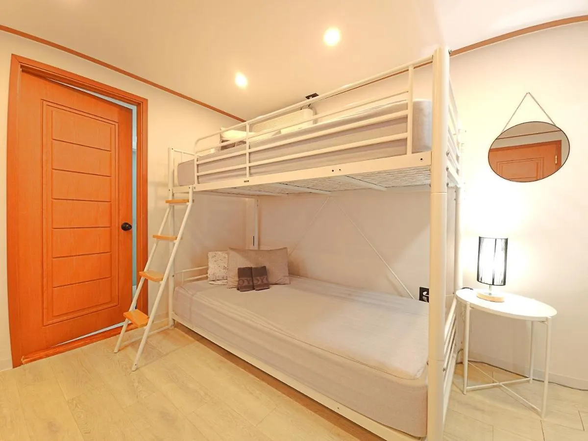Oyo Rooftop Hostel Seul