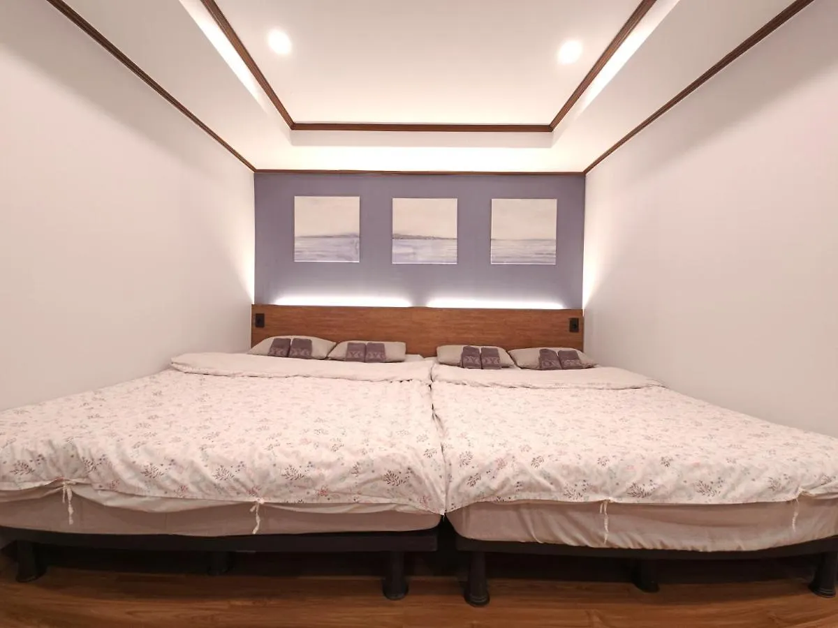 Oyo Rooftop Hostel Seul Hotel