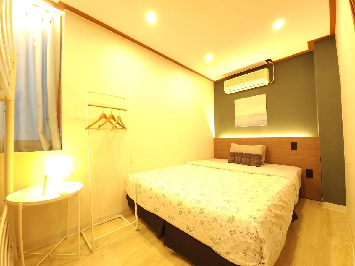 Oyo Rooftop Hostel Seul Hotel